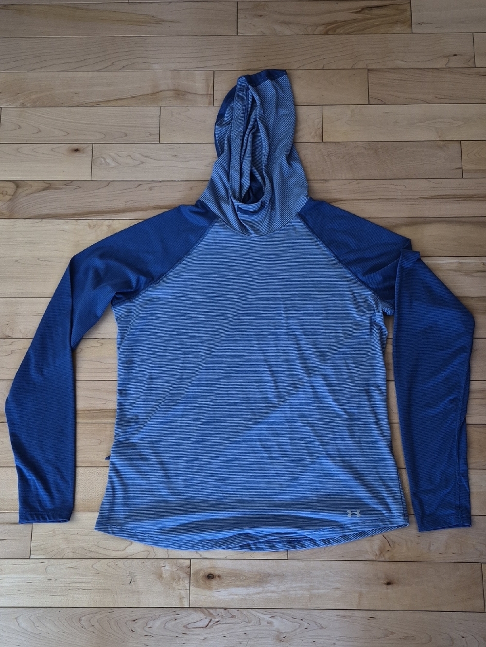 Under Armour Women's Size XL Blue Hooded Thin Performance Long Sleeve